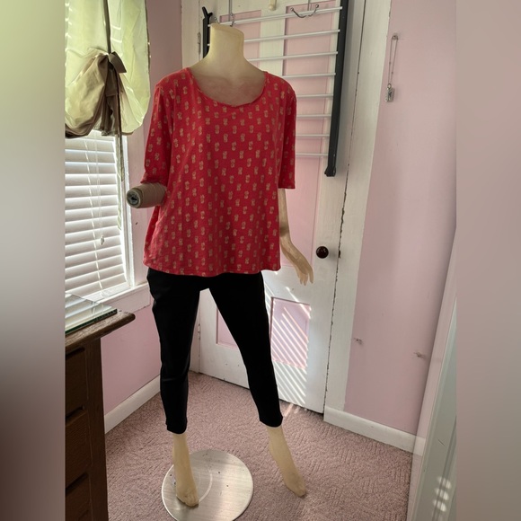 Chico's Cotton-Blend Slub Pineapple Tee - Picture 2 of 11